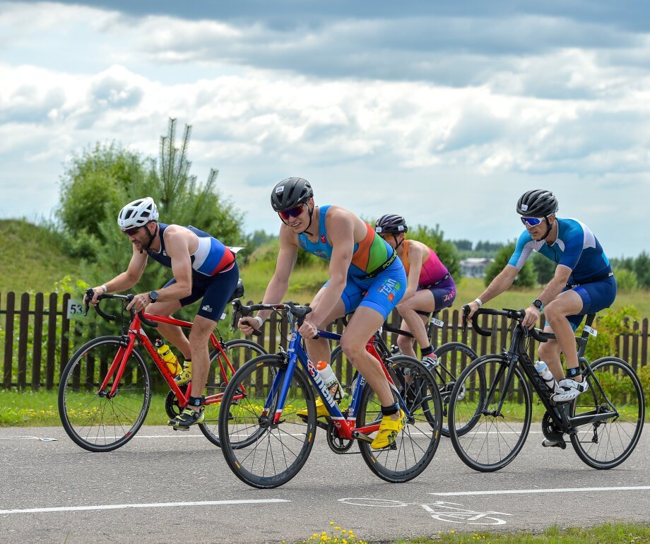 SUPERSPRINT RELAY