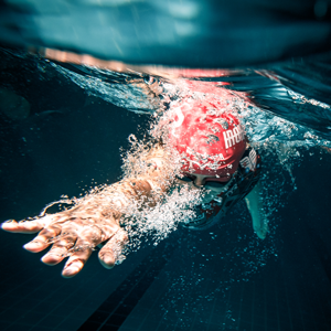 SWIMMING IN TRIATHLON: TECHNIQUE AND TRAINING